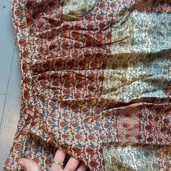 Golden Brown the Label skirt - Picture 2 of 5